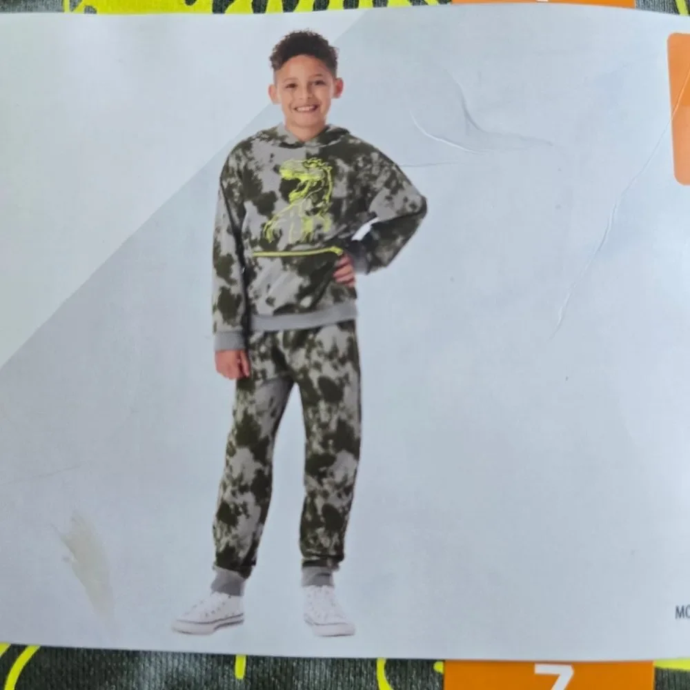 Member's Mark Boys 2-Piece Relaxed Fit French Terry Hoodie & Jogger Set 7 8